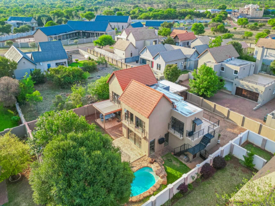 5 Bedroom Property for Sale in Leloko Lifestyle Estate North West